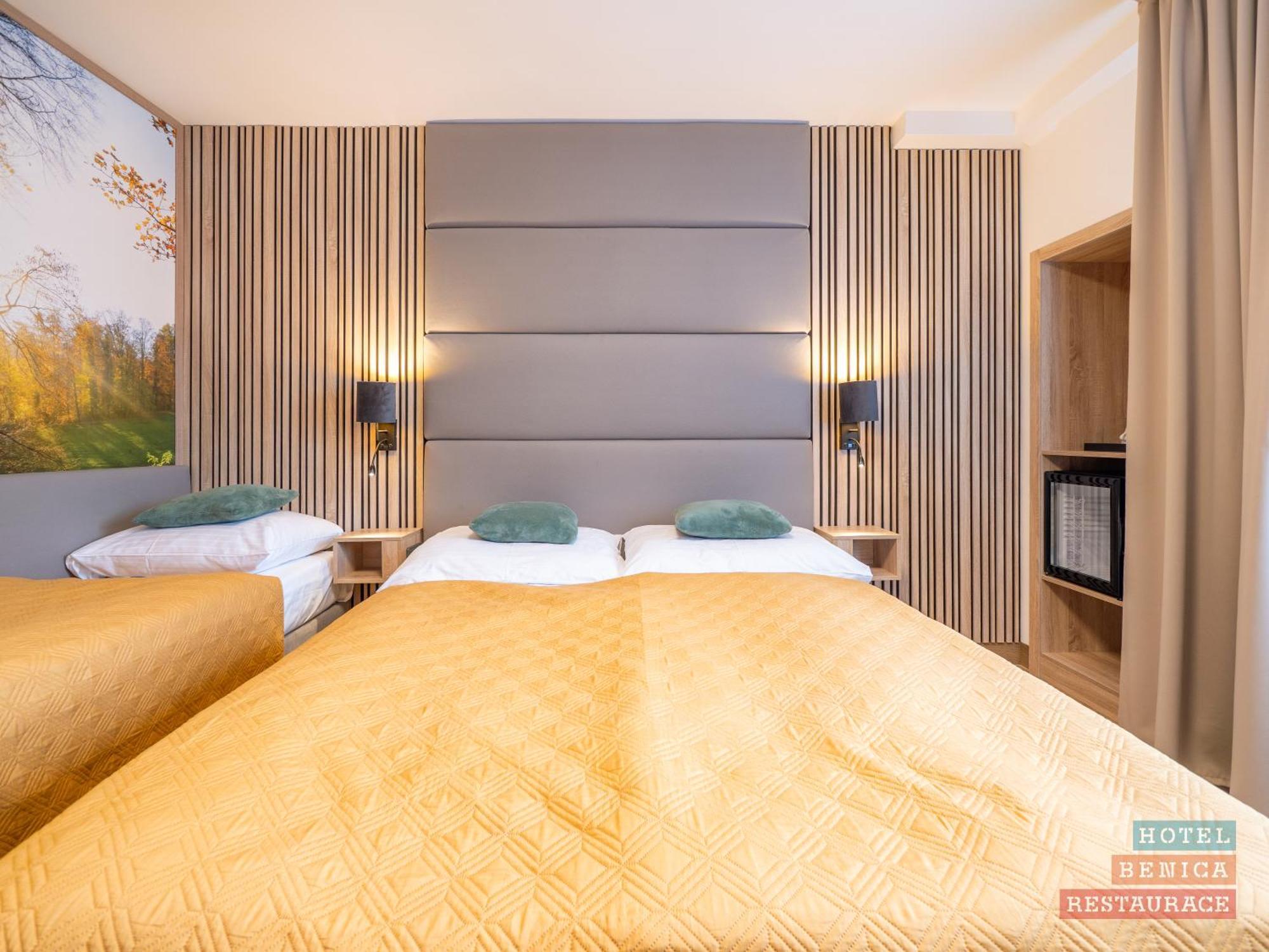 Hotel Benica Бенешов Экстерьер фото