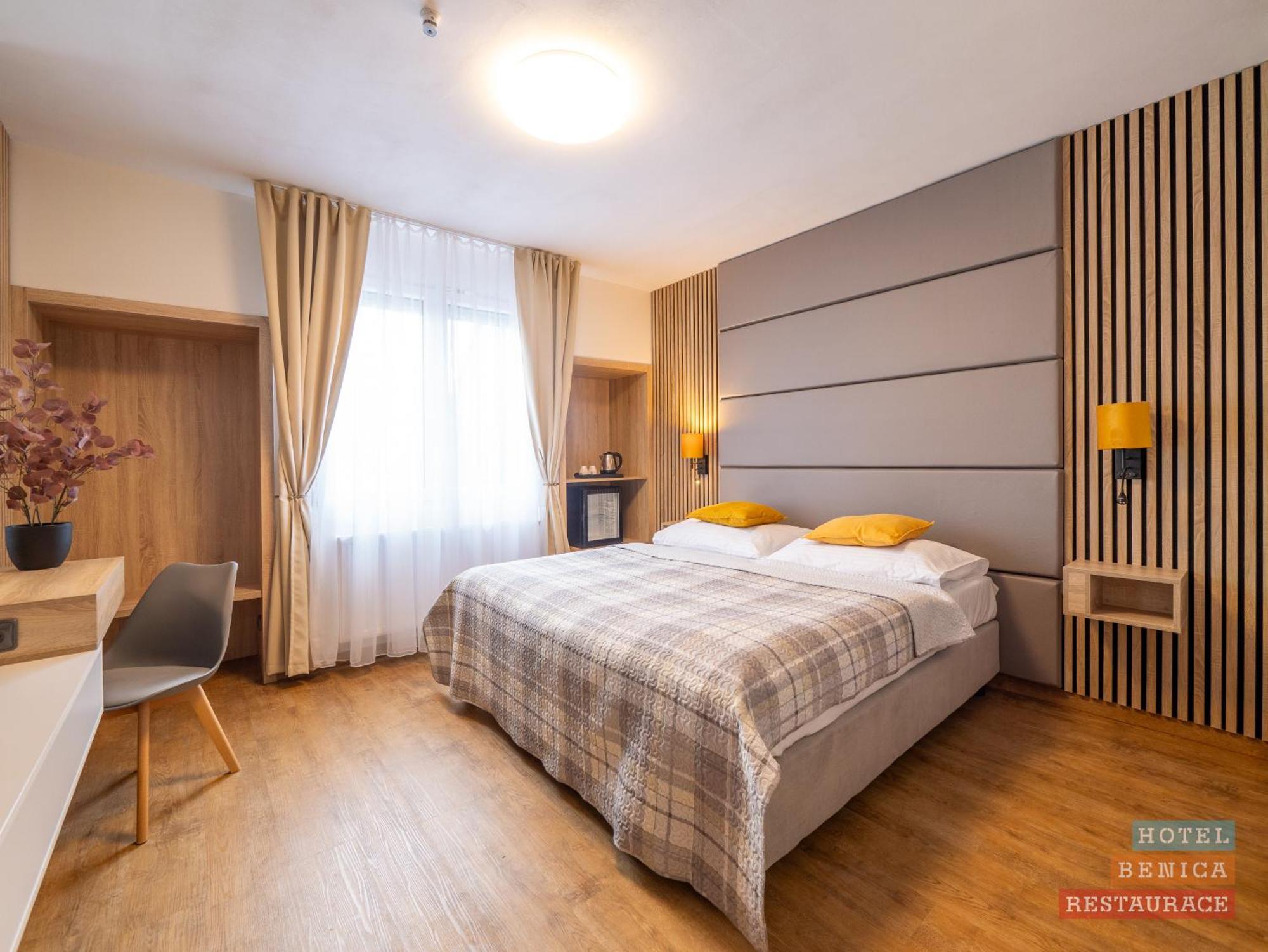 Hotel Benica Бенешов Экстерьер фото